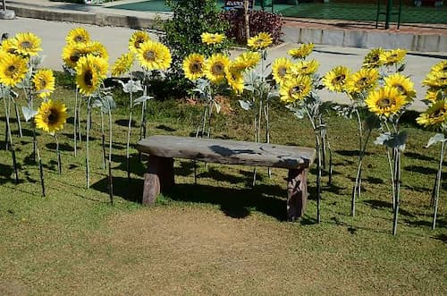 تصویر 1 از انواع نیمکت پارکی فلزی + مقاوم و ضد زنگ